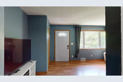 107 9th Avenue NE, Dodge Center, MN 55927 - Photo 11