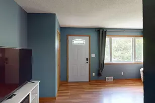 107 9th Ave NE, Dodge Center, MN 55927 - Photo 11
