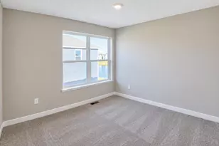 2013 Aquarius Dr, Shakopee, MN 55379 - Photo 25