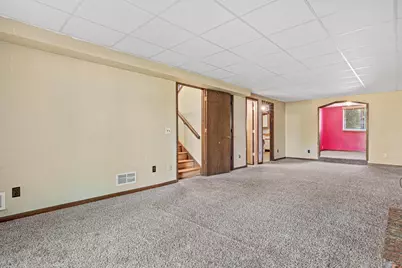 6748 81st Avenue N, Brooklyn Park, MN 55445 - Photo 21