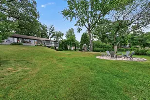 7805 Gloria Cir, Mounds View, MN 55112 - Photo 11