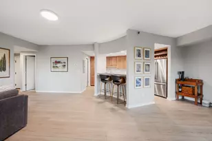 3141 Dean Ct, Minneapolis, MN 55416 - Photo 9