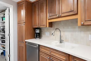 3141 Dean Ct, Minneapolis, MN 55416 - Photo 11