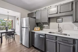 7624 157th St W, Apple Valley, MN 55124 - Photo 9