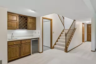 9526 Woodbridge Rd, Bloomington, MN 55438 - Photo 27