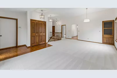9526 Woodbridge Road, Bloomington, MN 55438 - Photo 9
