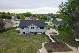 885 Briarwood Dr, Worthington, MN 56187 - Photo 33