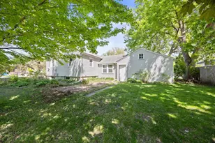 8218 Nicollet Ave S, Bloomington, MN 55420 - Photo 15