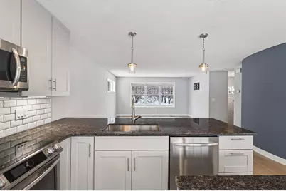 1667 Arona Street #8, Falcon Heights, MN 55108 - Photo 9