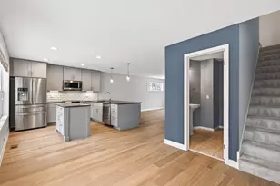 1667 Arona St, Falcon Heights, MN 55108 - Photo 15
