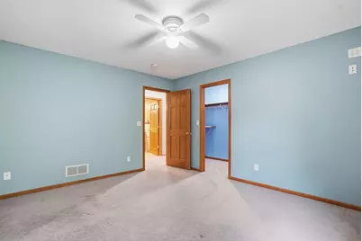 870 County Road F E, Vadnais Heights, MN 55127 - Photo 29