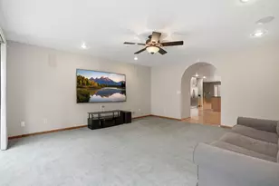 870 County Rd F E, Vadnais Heights, MN 55127 - Photo 15
