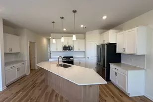 20044 Glarus Ln, Lakeville, MN 55044 - Photo 3