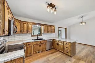 11826 Larabee Circle NE, Albertville, MN 55301 - Photo 13
