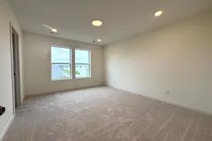 4975 Airlake Dr, Woodbury, MN 55129 - Photo 9
