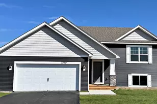 1662 Shasta Dr, Shakopee, MN 55379 - Photo 1