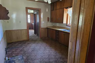 410 E Ciro St, Truman, MN 56088 - Photo 15
