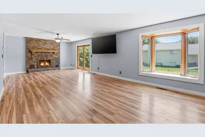 817 24th Avenue SW, Willmar, MN 56201 - Photo 11