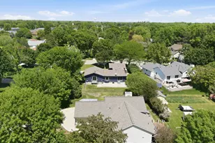 817 24th Ave SW, Willmar, MN 56201 - Photo 7