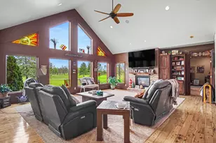 903 Fairway Dr, Pipestone, MN 56164 - Photo 7