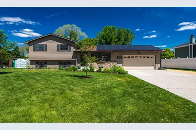 705 Spillway Drive, La Crosse, WI 54603 - Photo 1