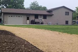 705 Spillway Dr, La Crosse, WI 54603 - Photo 5