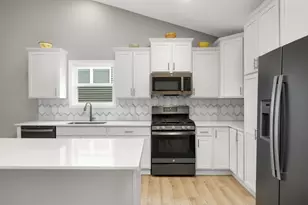 22924 Marie Pl, Rogers, MN 55374 - Photo 3