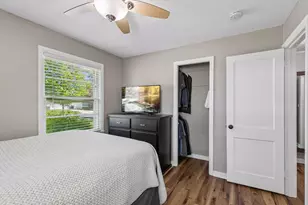 8230 Clinton Ave S, Bloomington, MN 55420 - Photo 11