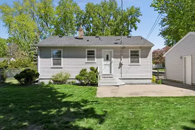 8230 Clinton Avenue S, Bloomington, MN 55420 - Photo 23