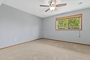 1802 Colonial Ln, Chanhassen, MN 55317 - Photo 25