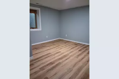5637 Emerson Avenue N, Brooklyn Center, MN 55419 - Photo 7