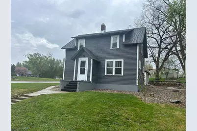 944 N Rosemary Avenue, Fergus Falls, MN 56537 - Photo 1