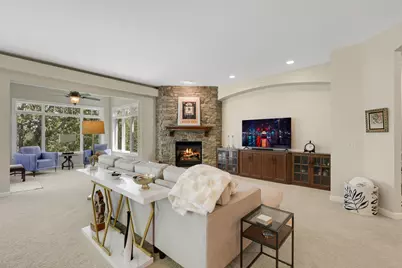 671 Willoughby Way E, Minnetonka, MN 55305 - Photo 9
