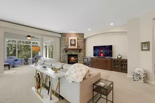 671 Willoughby Way E, Minnetonka, MN 55305 - Photo 9