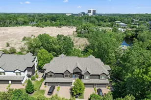 671 Willoughby Way E, Minnetonka, MN 55305 - Photo 61