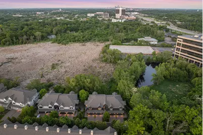 671 Willoughby Way E, Minnetonka, MN 55305 - Photo 71