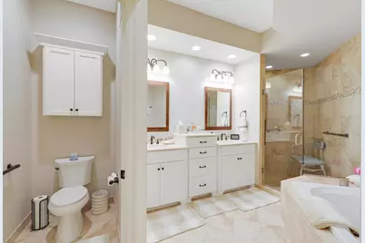671 Willoughby Way E, Minnetonka, MN 55305 - Photo 33