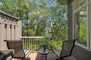 671 Willoughby Way E, Minnetonka, MN 55305 - Photo 3