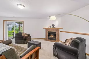909 Basenji Curve, Shakopee, MN 55379 - Photo 25
