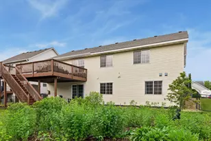 909 Basenji Curve, Shakopee, MN 55379 - Photo 35