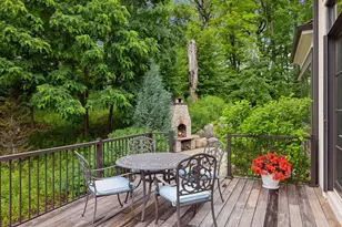 405 Carpenters Pt, Wayzata, MN 55391 - Photo 35