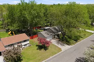 305 8th St N, Sartell, MN 56377 - Photo 33