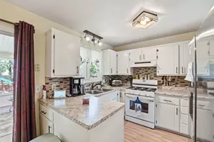 305 8th St N, Sartell, MN 56377 - Photo 9