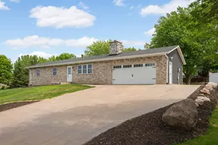 18774 Jordan Trail, Lakeville, MN 55044 - Photo 3