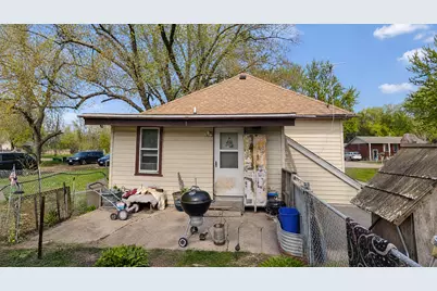331 2nd Avenue NW, Glenville, MN 56036 - Photo 3