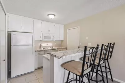 8646 S Maplebrook Circle, Brooklyn Park, MN 55445 - Photo 7