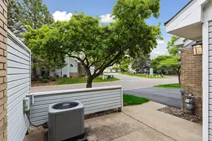 518 Lovell Ave, Roseville, MN 55113 - Photo 29