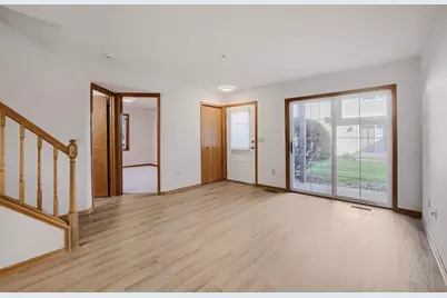 2225 Ranchview Lane N #7, Plymouth, MN 55447 - Photo 7