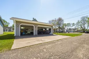 1833 Kranzfelder St, Bloomer, WI 54724 - Photo 41