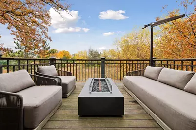 425 Carpenters Point, Wayzata, MN 55391 - Photo 5